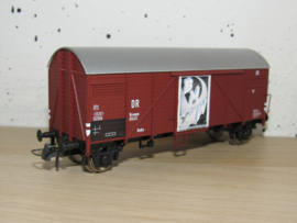 Roco 47656 DR Gesloten goederenwagen met BMW reclame in ovp