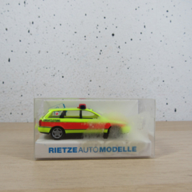 Rietze 50794 Audi A4 Avant Rode kruis (Duitsland) in ovp