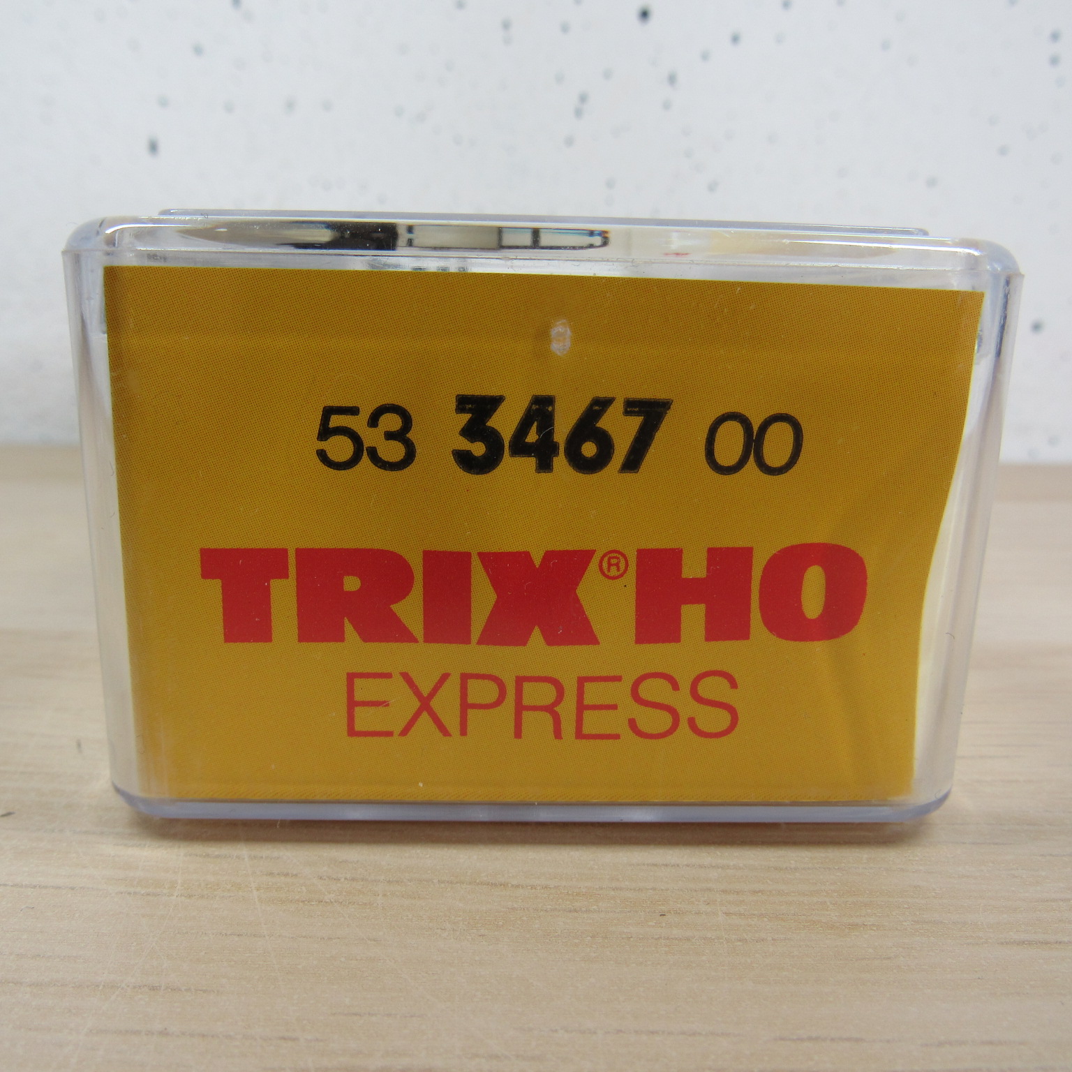Trix express 53 3467 00 DB gesloten wagen in ovp