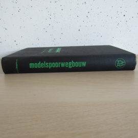 Boek Modelspoorwegbouw in theorie en praktijk
