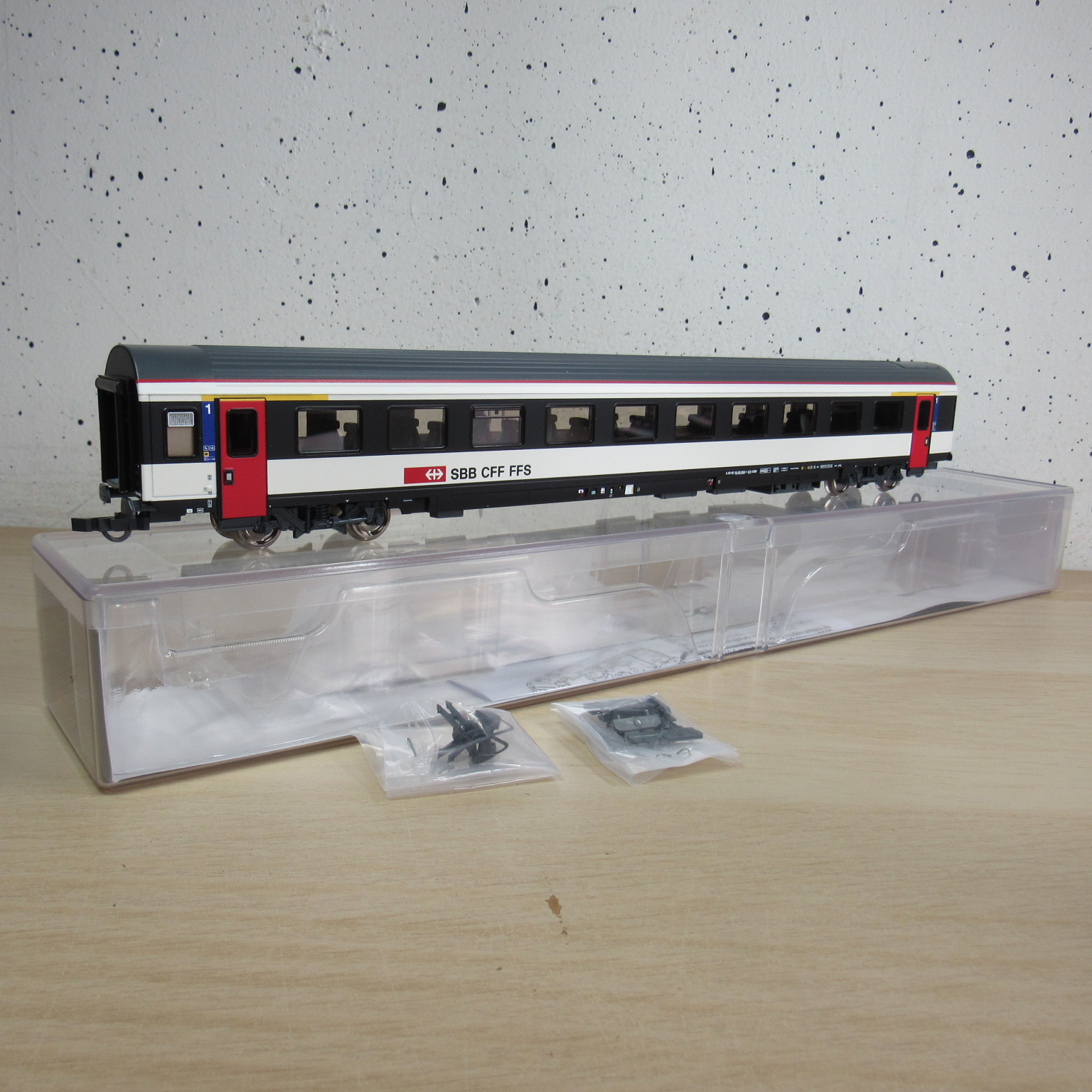 Roco 74474 H0 - Personenrijtuig 1e klas, SBB