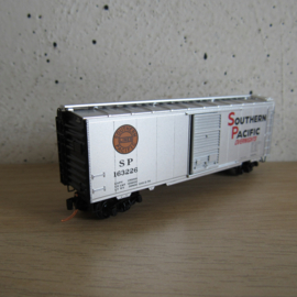 Micro Trains N 020 00 761 Box Car Southern Pacific in ovp