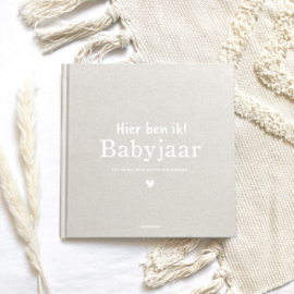 Invulboek | Babyjaar - Linnen zand
