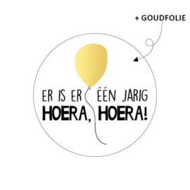 Sticker | Er is er één jarig (goudfolie)