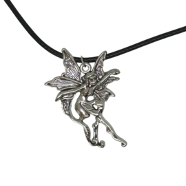 Fee aan zwarte ketting