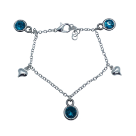 Kinderbedelarmbandje met hartjes