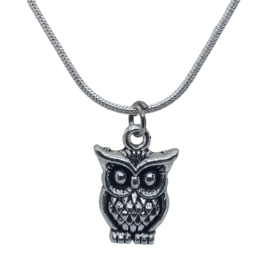Uiltje ketting zilverkleurig