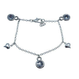 Kinderbedelarmbandje met hartjes