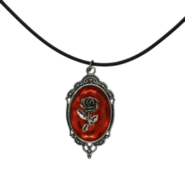 Gothic red crystal rose aan zwarte ketting