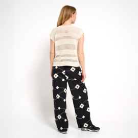 Sweater brei holes offwhite