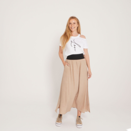 Skirt woven sand