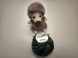 Lammy Yarns Vogue 405