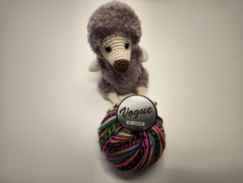 Lammy Yarns Vogue 411