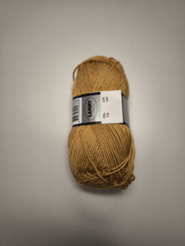 Lammy Yarns Victory 018