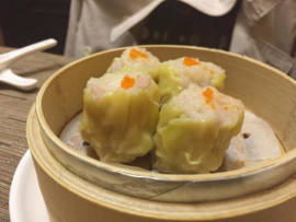 5. Dimsum 6st ( Kip, Varken of Mix ), Har Kao (Scampi)