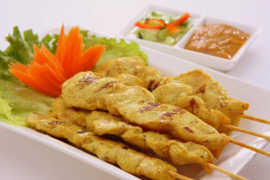4. Sate Kai (Kippenbrochetten) 5 Stuks (Kip) Of Kippevleugels ( 4 stuks )