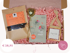 Verhuis cadeau  "Huisje vol liefde" - Brievenbus cadeau