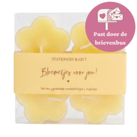 Set van 4 waxine lichtjes - Bloemetjes voor jou (geel)