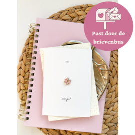 "Een bloemetje voor jou" pin