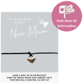Kaartje met "A wish for a New Mom" -  hartje aan een armbandje