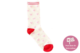 Sokken crème kleurig met rood en roze hartjes | maat 41 - 46