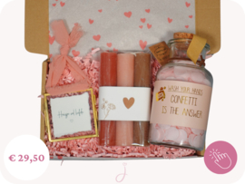 Verhuis cadeau  "Huisje, kaarsje en confetti" - Cadeaubox