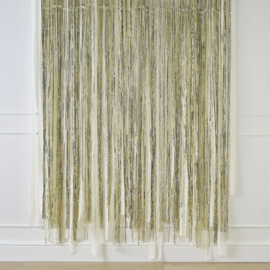 Gouden folie gordijn met cream streamers
