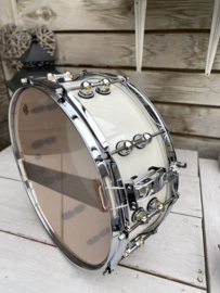 Pearl Masters premium legend snare 14x5.5” white
