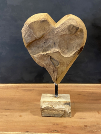 Houten hartjes op standaard