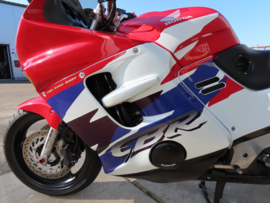 Bijzonder nette CBR1000F - CBR 1000 F Sport-Tour b.j. 1996 (VERKOCHT!)