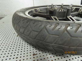 Voorwiel Wiel Front-wheel met band Honda vf750s 110/90-18