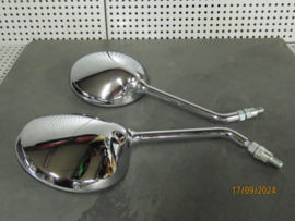 Set Spiegels Chroom M10 aansluiting Spiegel L & R z.g.a.n.