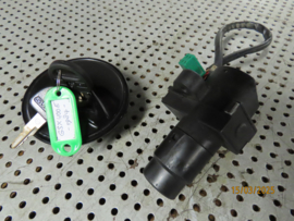Contactslot + tankdop GSX400E - GSX 400 E '84