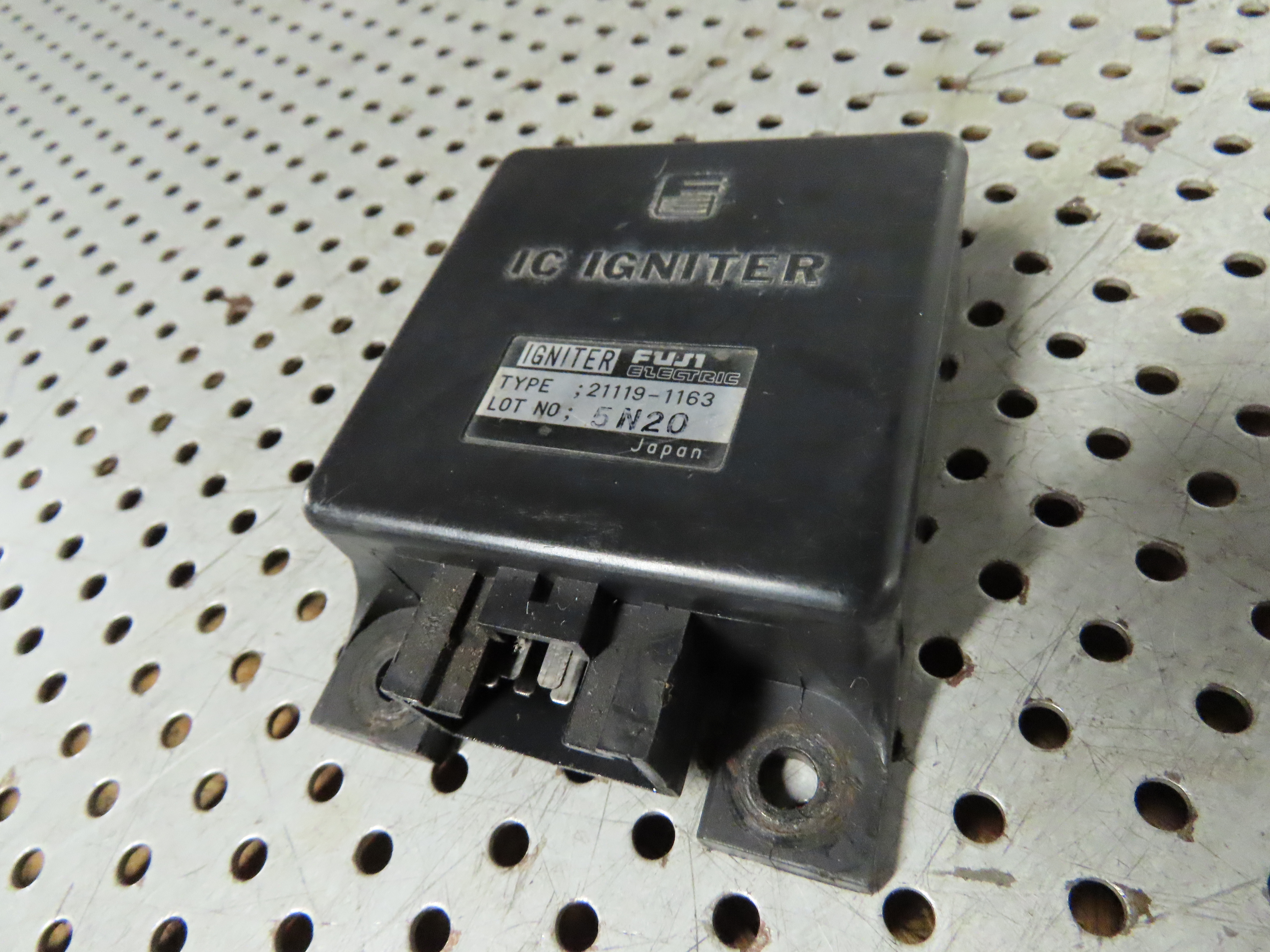 ECU - CDI - Regelaar ontsteking - Igniter LTD450 - LTD 450 '86