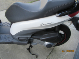 Mooie Carnaby 300i Motorscooter met Topkoffer en Scherm '10 (VERKOCHT!)