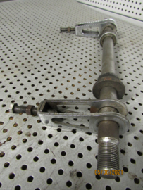As achterwiel achteras + spanners en bussen VF750F VF 750 F