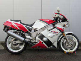 Yamaha FZR600 / FZR 600 '91 racer rood-wit  (VERKOCHT!)