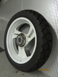 Achterwiel Wiel NTV650 - NTV 650 Revere Rear-wheel TKC70 band