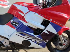 Bijzonder nette CBR1000F - CBR 1000 F Sport-Tour b.j. 1996 (VERKOCHT!)