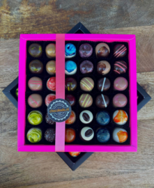 Roze doos 36 ronde bonbons