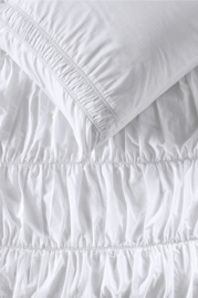 Riviera Maison Ruffle Dekbedovertrek Wit 240x200/220cm incl 2 kussenslopen 60x70cm