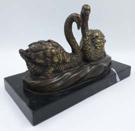 Bronzen sculptuur van 2 zwanen