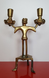 Kandelaar van figuur voor twee kaarsen