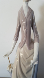Lladro, dame met chihuahua
