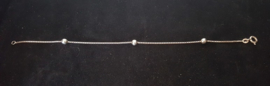 Zilveren armband met 3 bolletjes