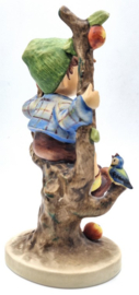 Hummel 'Apple tree boy' (groot)