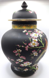 Dekselvaas door Adams Tunstall