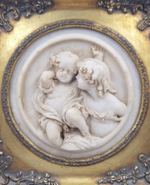 Composiet reliëf cherubijnen
