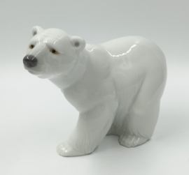 Lladro attentive polar bear #1207