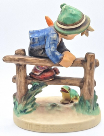 Hummel 'Retreat to safety' 201/1 (groot)